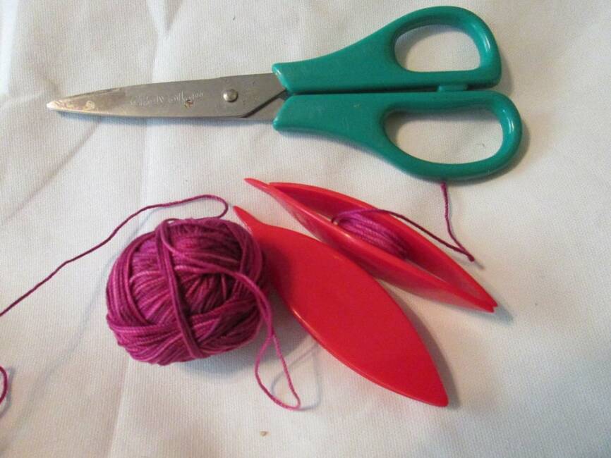 The Art of Tatting How to Use a Tatting Shuttle Global Fabrics