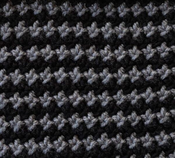 ELLE KNIT-A-LONG VERSATILE SQUARE NO 1